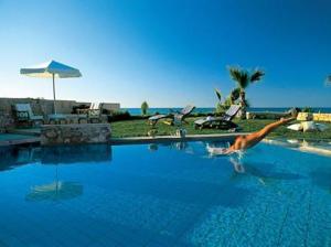 AQUILA RITHYMNA BEACH