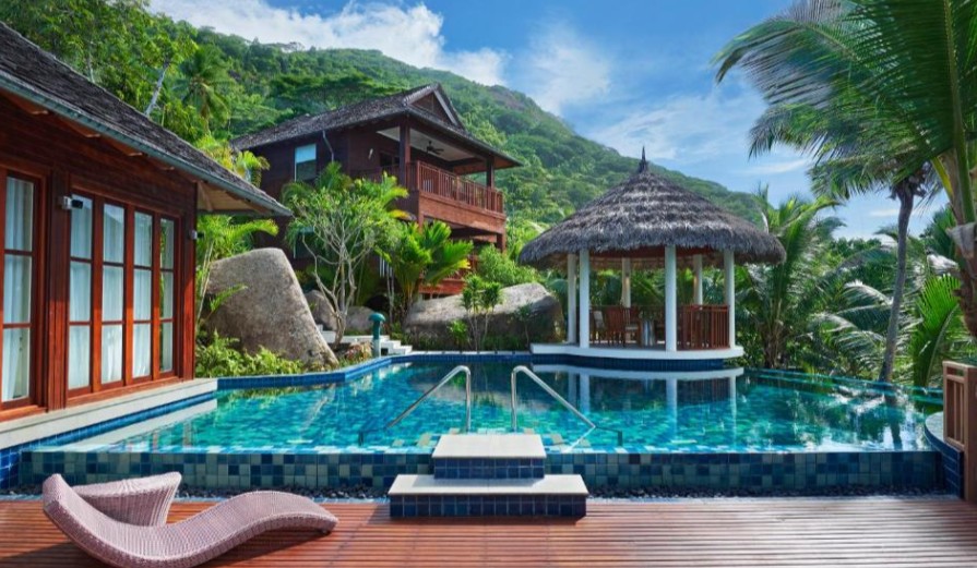 NIVA LABRIZ SEYCHELLES